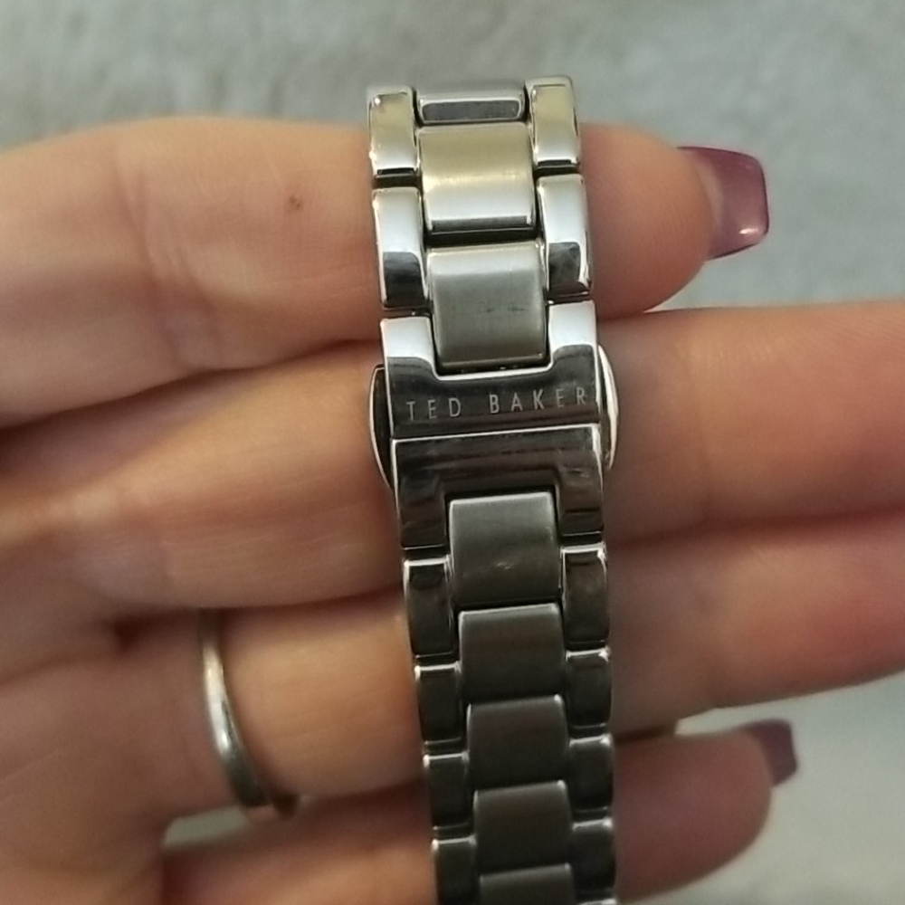 Watch - Picture 4 of 4